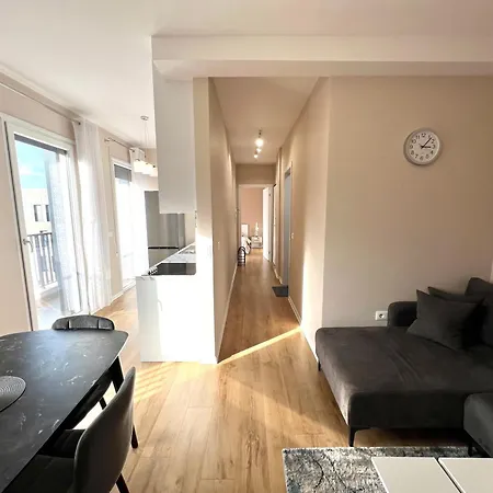 Apartament Neal *
